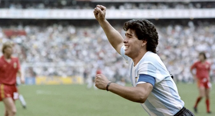 Vuelven A Escena Los Botines Con Los Que Maradona Le Hizo El Gol