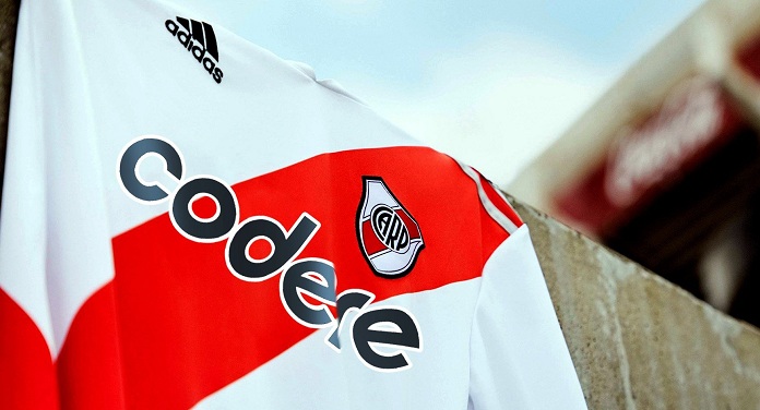 Codere fecha patrocínio e marca estará na camisa do River Plate, da Argentina