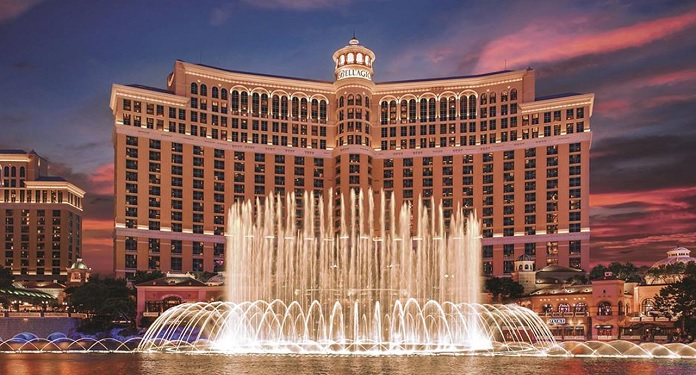 LA Kings continue their Las Vegas club tour with Stanley Cup at Bellagio