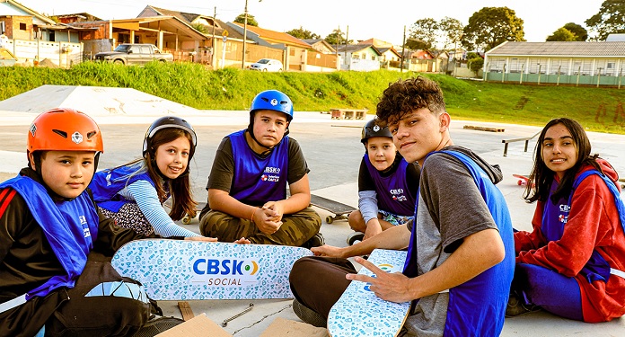 CBSk distribui 310 skates entre iniciativas da frente Skate Social Loterias CAIXA