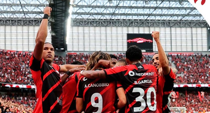 Com Athletico-PR, 100% dos clubes da Série A do Brasileirão têm parceria com casas de apostas