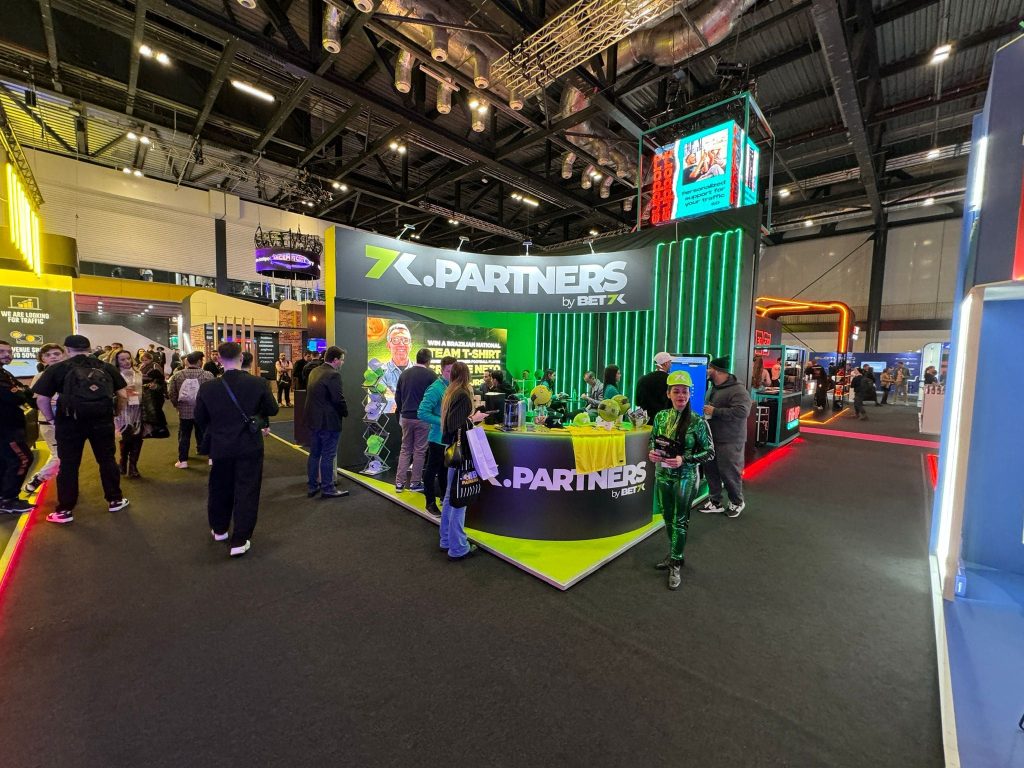 7K.Partners by Bet7k stand on the last day of the fair