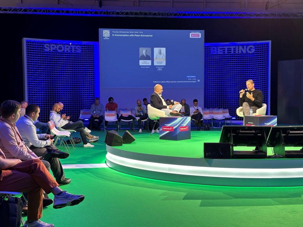 Former player Peter Schmeichel participated in a panel this Thursday
