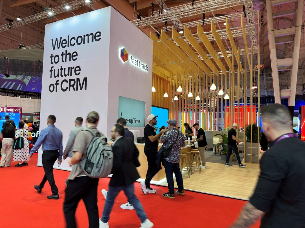 'Welcome to the future of CRM' slogan very visible to visitors