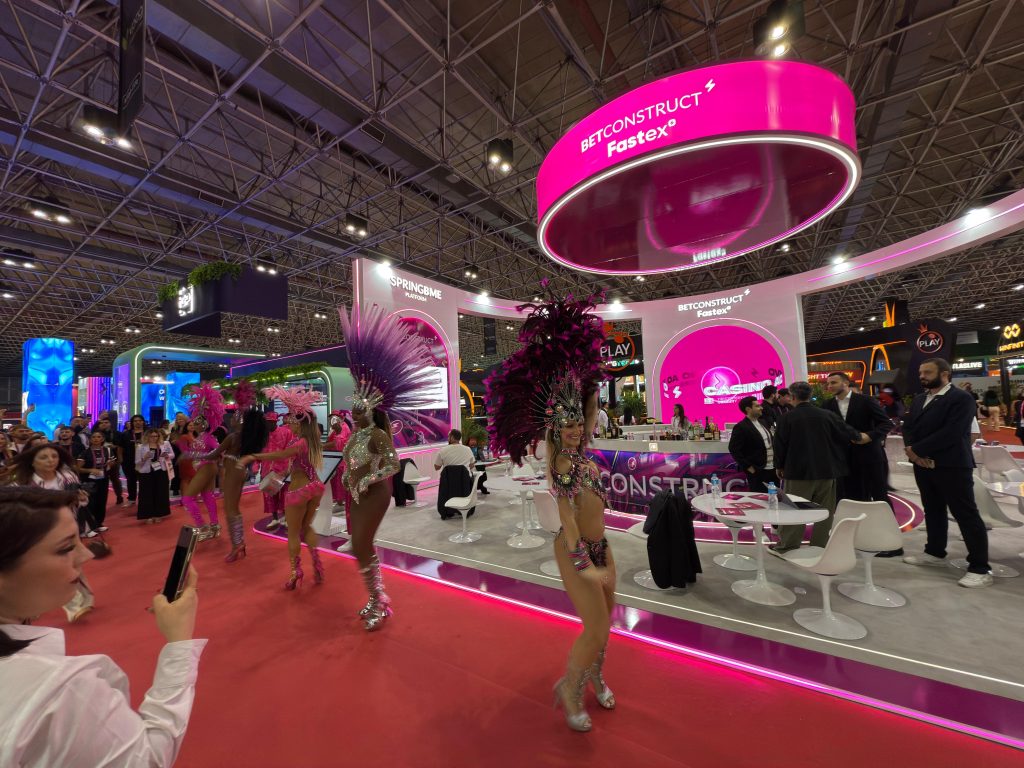The company promoted an activation to mark the start of the convention in the Marvelous City