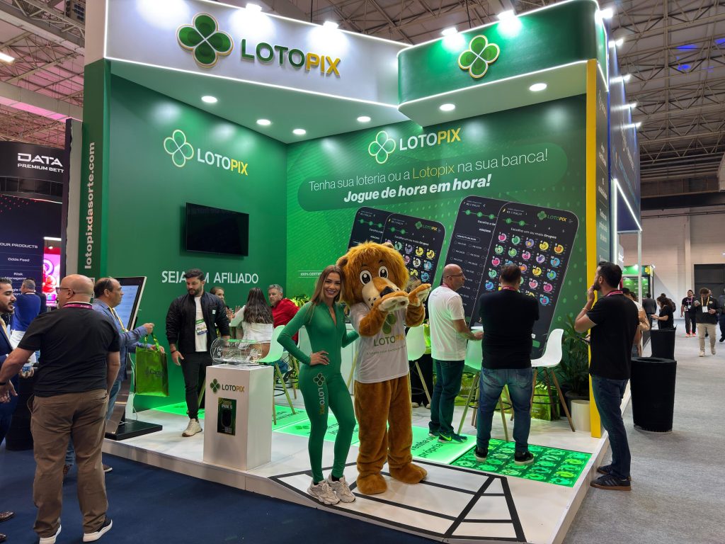 Customized area by LotoPix