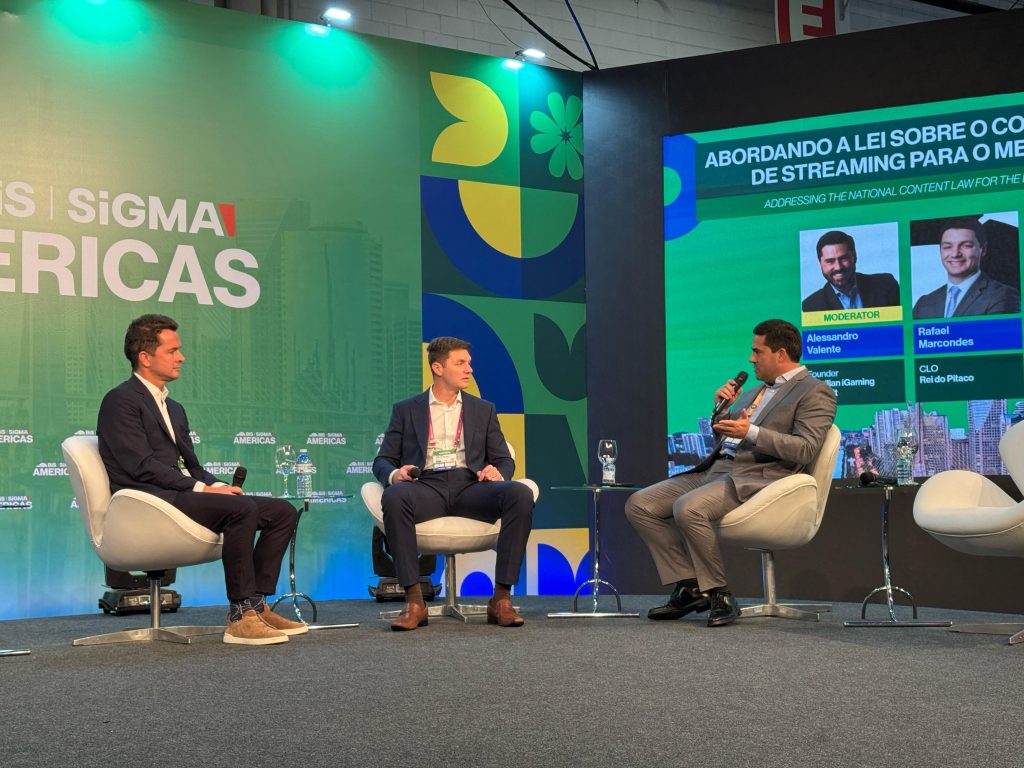 Rafael Marcondes, Sergio Floris and Alessandro Valente delved into this topic