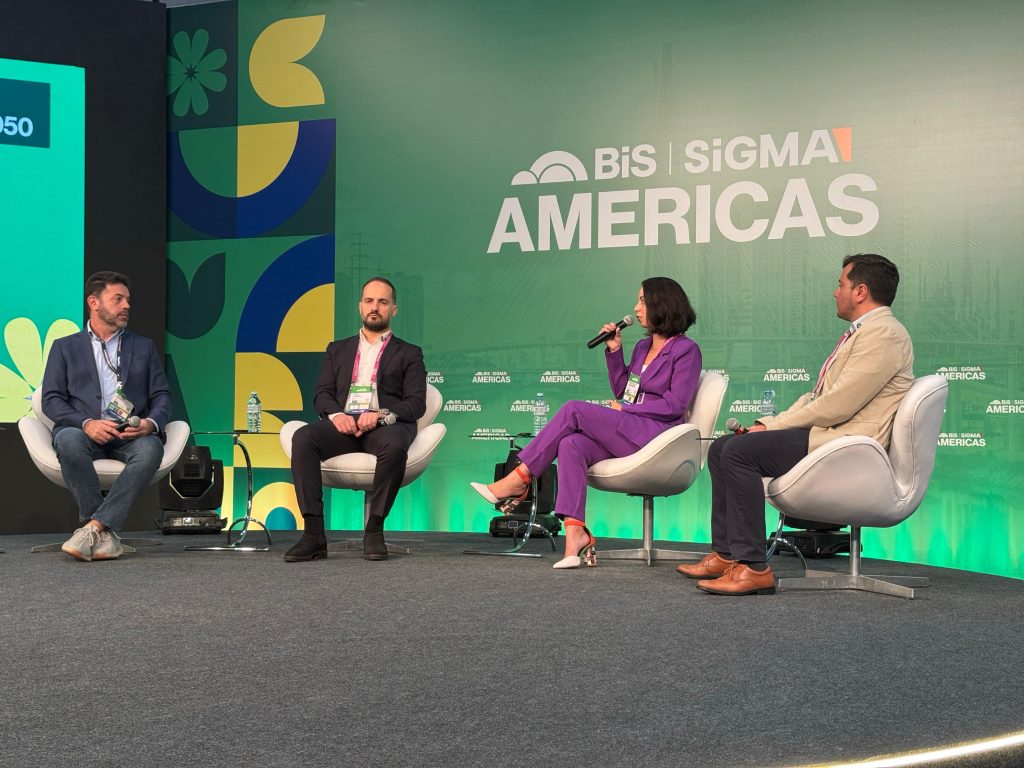 Daniel Correia dos Santos (Egaming Services), Tiago Almeida (Oddsgate), Maria Paula Nascimento (KTO Group) and Ricardo Bianco (brmkt) projected the trends, technology and transformations of the sector until 2050