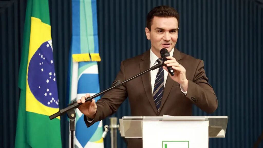 Ministro-do-Turismo-que-apoia-a-legalizacao-dos-cassinos-pode-deixa-o-cargo-por-pressao-partidaria