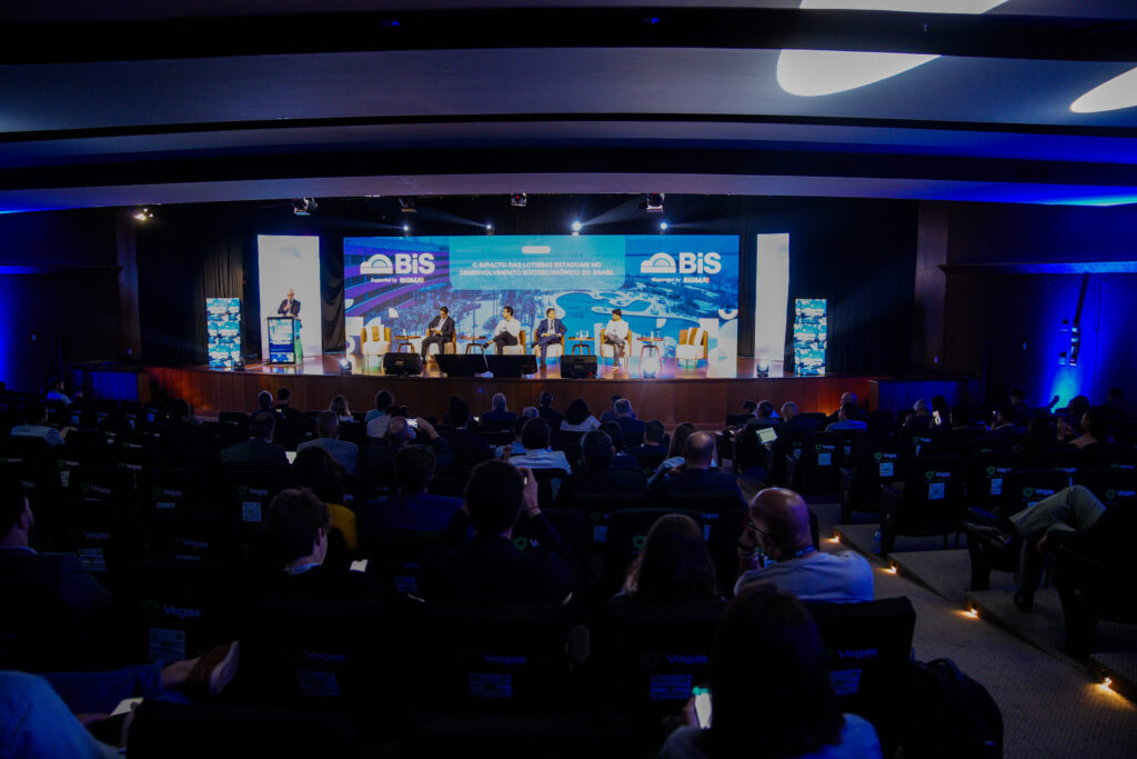 Leaders from the Brazilian lottery sector participated in this roundtable 