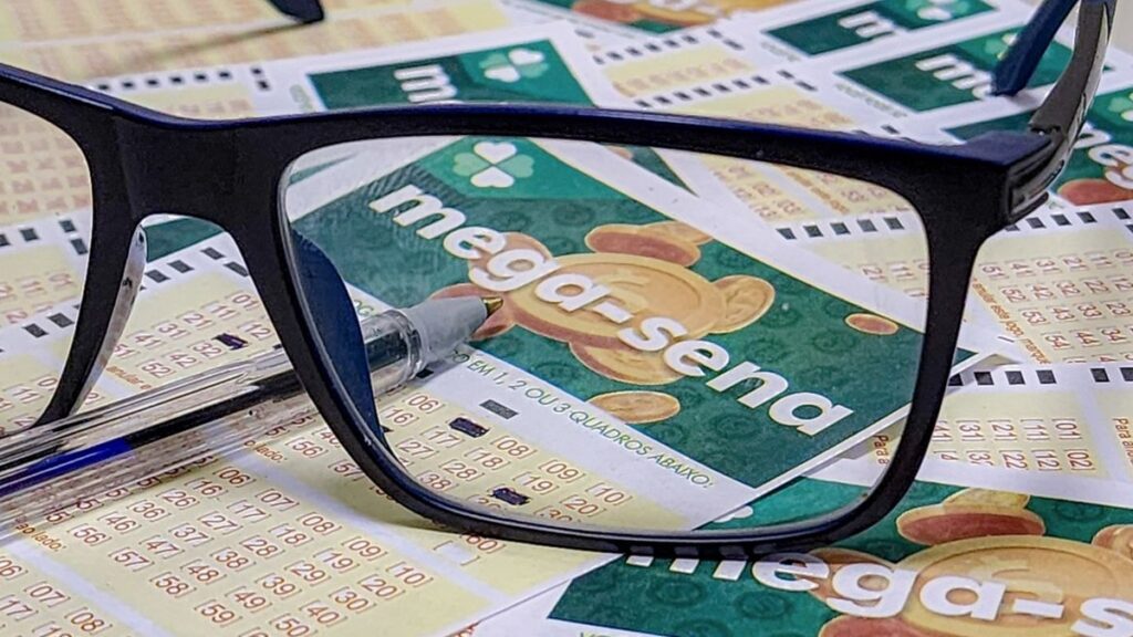 Mega-Sena sorteia prêmio acumulado em R$ 65 milhões nesta quinta-feira