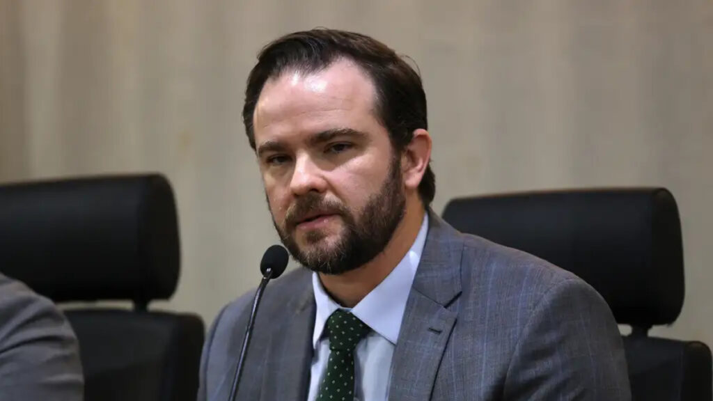 Governo endurece regras e planeja conter a expansão das bets no Brasil